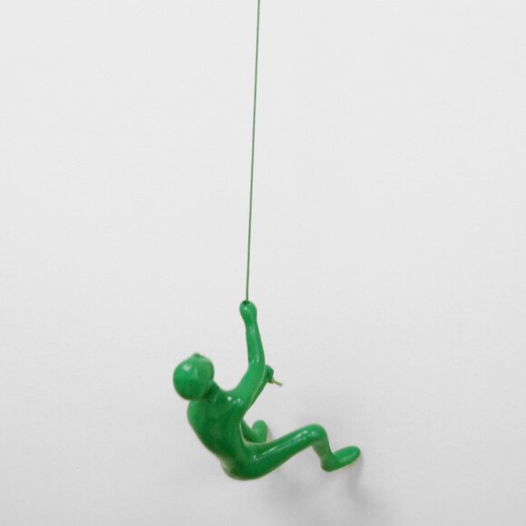 Climbing Man Home Decor Classic Wall-Art Sculpture | 1-Piece | Green - Picture 2 of 5